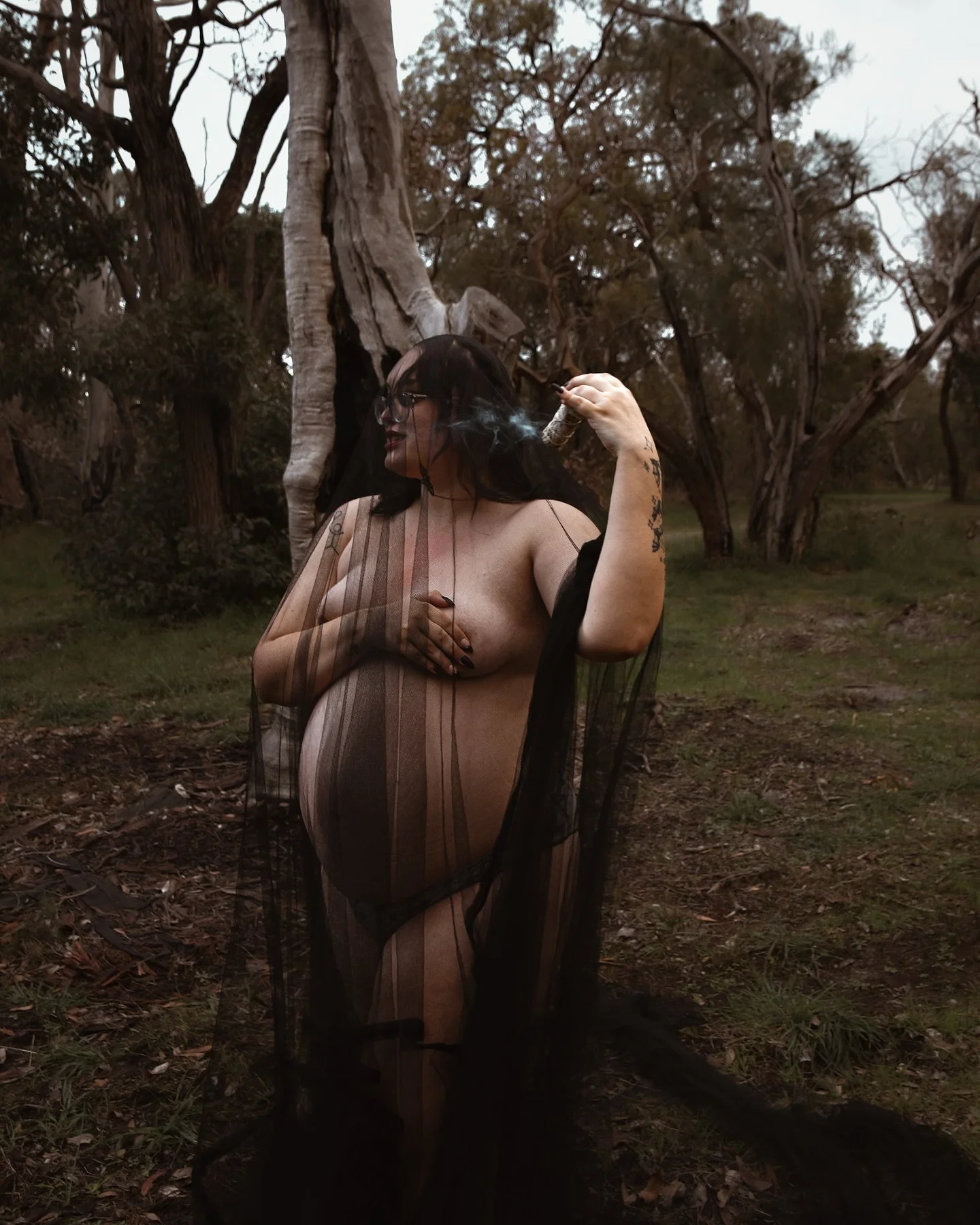 A little Forrest magic, a growing bump and a whole lot of witchy goddess energy 🔮🪄
Summoning strength, softness and the sacred power of new life ⚡️