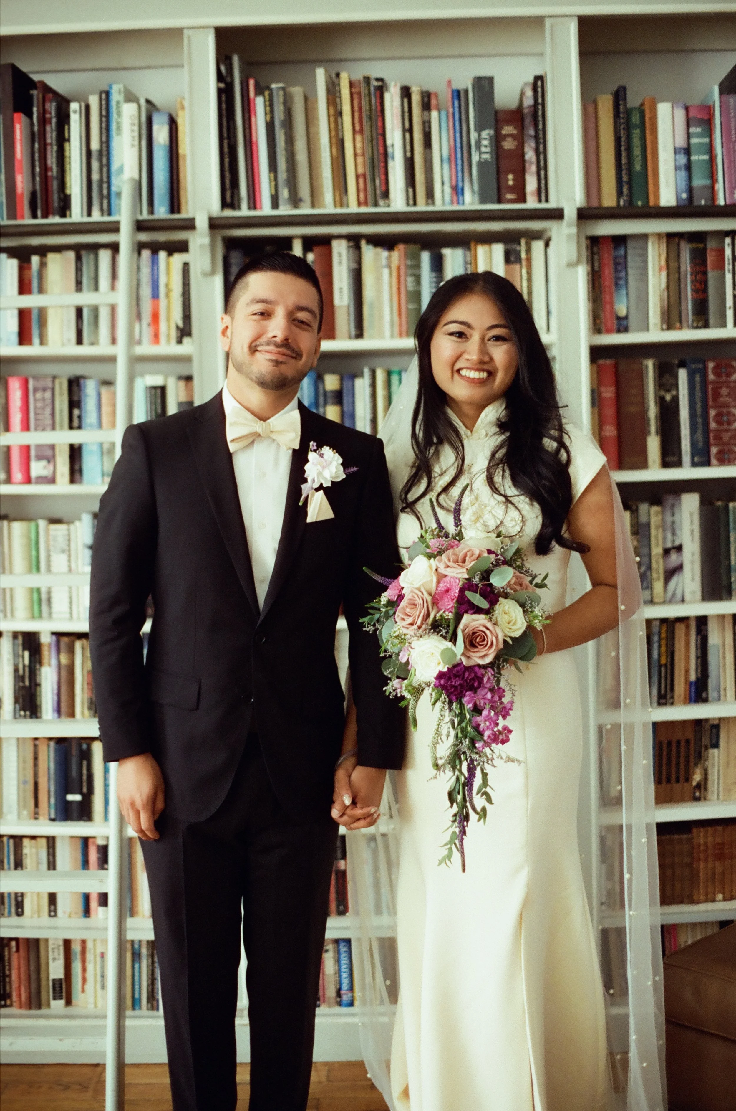 Theodora & Alejandro's Wedding - Shot with CineStill 200D - indoors and outdoors, ambient lighting only

Lo-fi colour cast with red halation