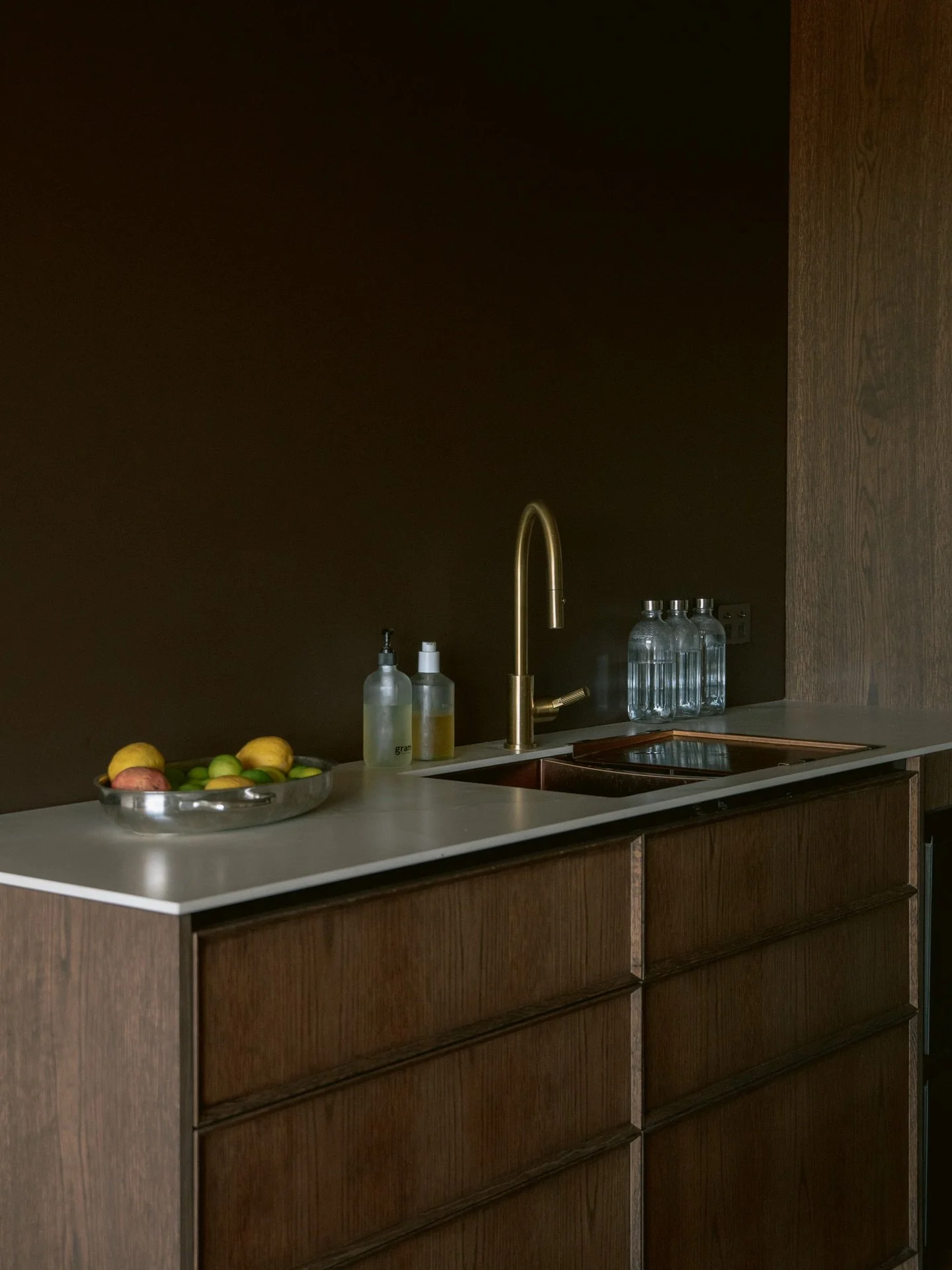 Independent Construction builds spaces for living.

Our latest renovation - a historical fit-out in one of Melbourne CBD&rsquo;s most iconic addresses, Spring Street.&nbsp;

Fluted timber cabinetry, brass tapware, stone benchtop. Every detail built t