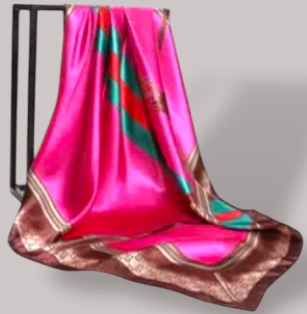 Scarf+fusha+with+green+and+red+in+middle.jpg