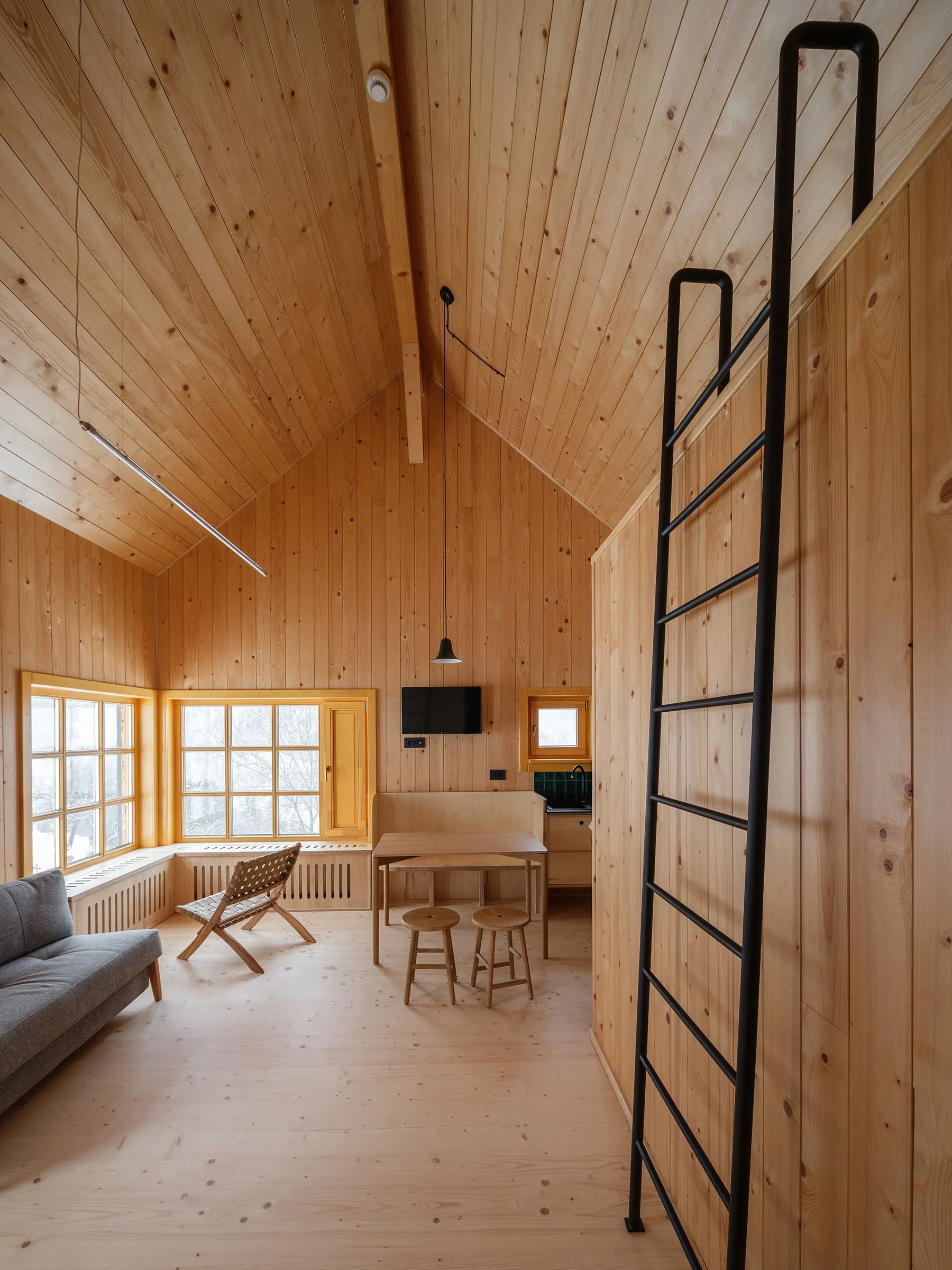 0701_Craftr_Design-Interior_IKI-camera-duplex-2.jpg