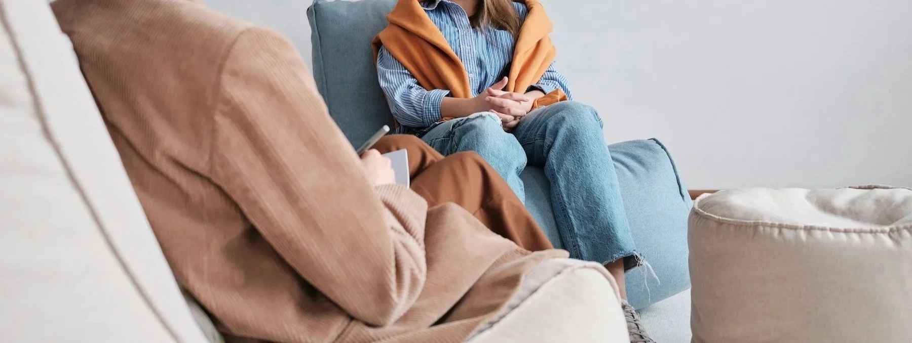 Klachten in relatie tot uzelf. Klachten in relatie tot anderen. Identiteitsproblematiek