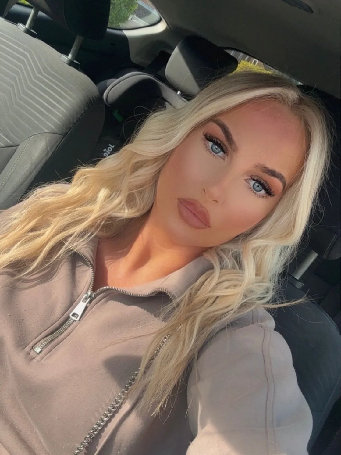 EXCITING NEWS&hellip;

We are pleased to introduce Britney, our Lash Technician who will now be available in clinic every Monday from 10am &ndash; 6pm.

Britney specialises in skin boosters, lash lifts, classic lashes, volume sets, and fully personal