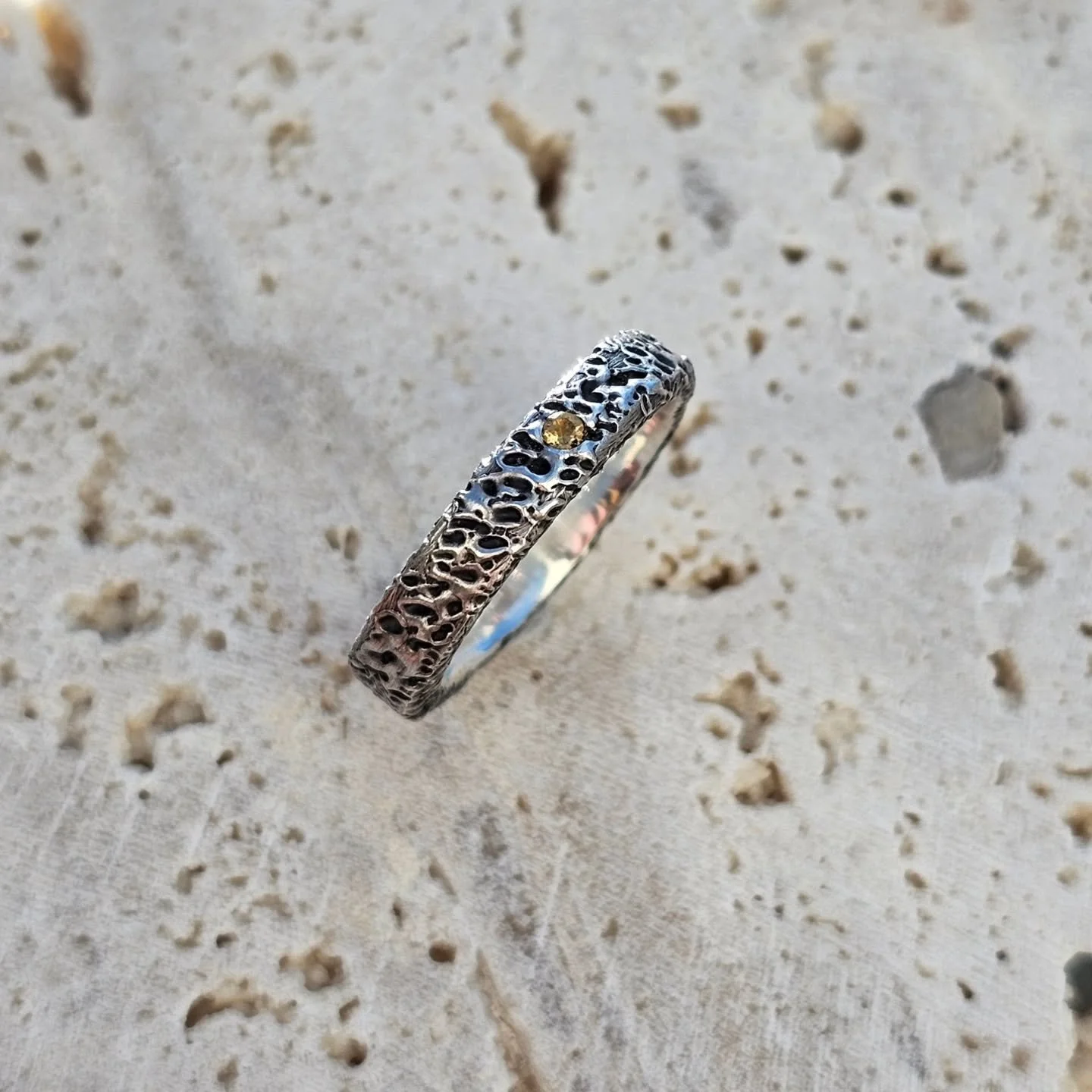 A new batch of rings are now live on my website! I've been making some time to just create whatever I want. There's no particular theme to them, I just wanted to be free and have a play. These are the results. Freedom!! 

All handmade using sterling 