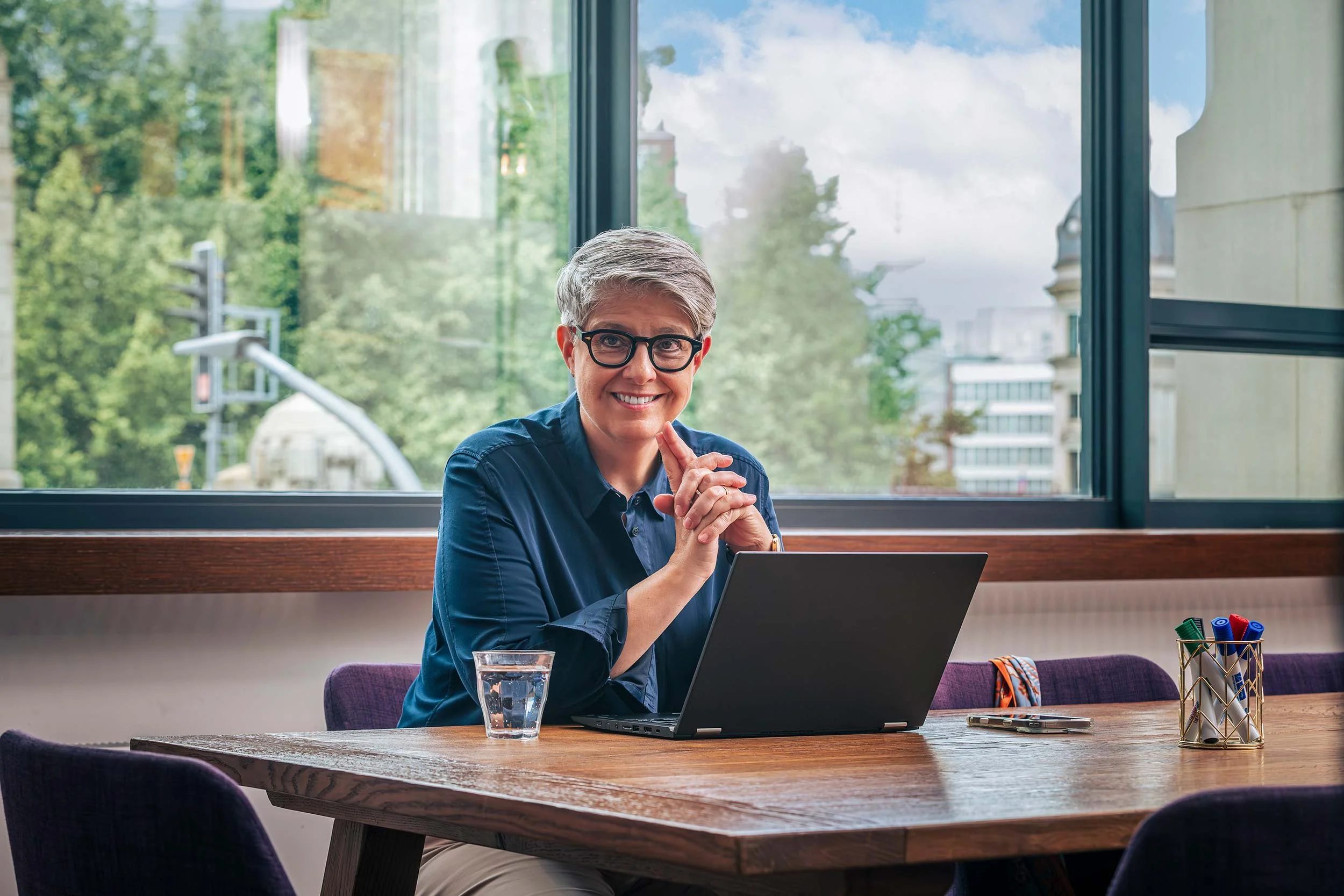 Professionelle IT-Beraterin für digitale Transformation und Strategieentwicklung