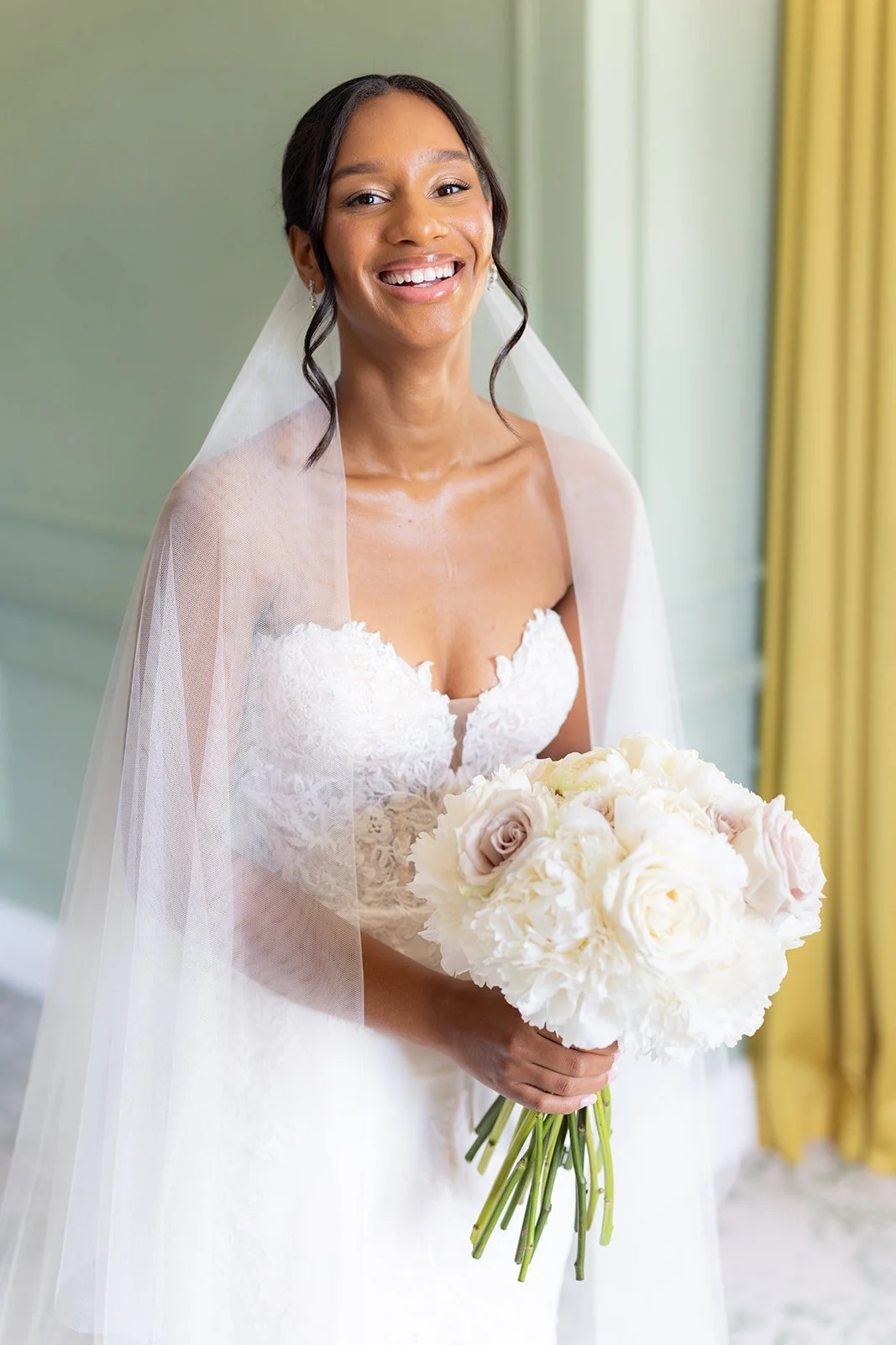 Jessies bridal bouquet with white peonies and blush roses, four seasons Hampshire. 