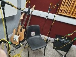 AB mic setup for accordion High frequency and bass stereo