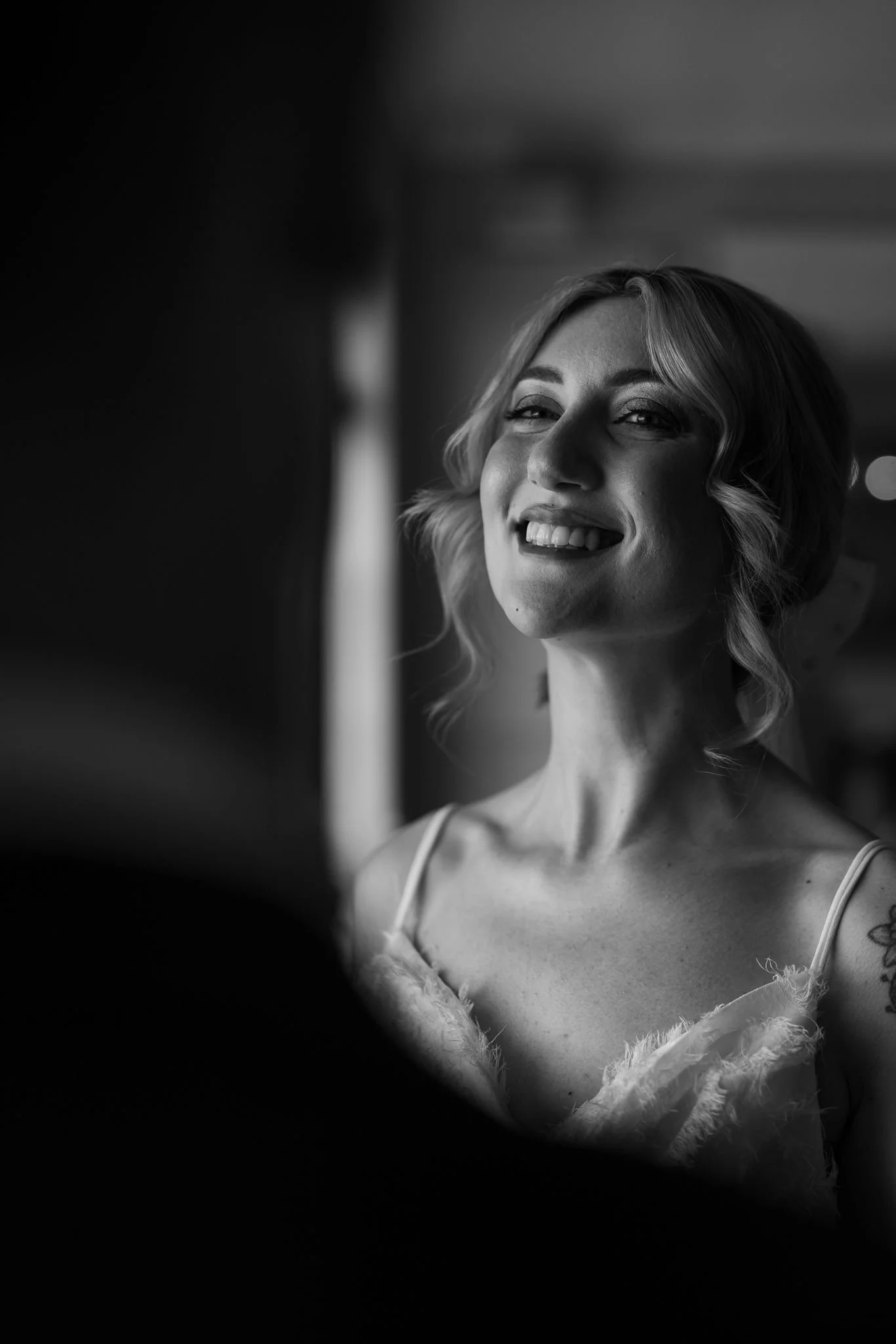 Bridal makeup, soft glam bridal makeup, bridal makeup uk, bridal makeup natural, natural bridal makeup, luxury bridal makeup, makeup artist for brides, makeup artist, bridal makeup artist, bridal makeup artist in the UK, bridal makeup artist UK, brid