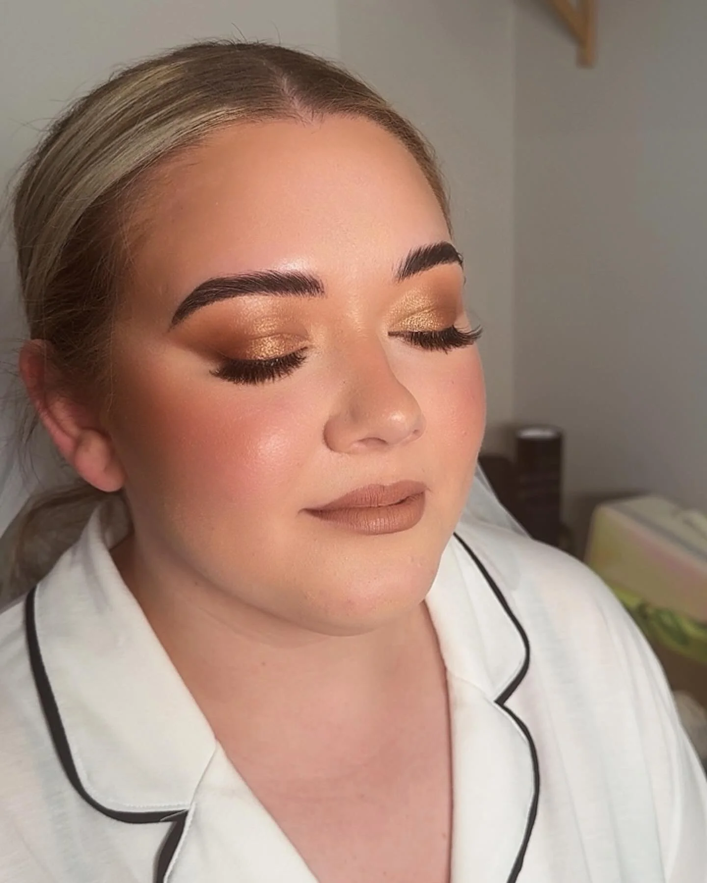 Bridal makeup, soft glam bridal makeup, bridal makeup uk, bridal makeup natural, natural bridal makeup, luxury bridal makeup, makeup artist for brides, makeup artist, bridal makeup artist, bridal makeup artist in the UK, bridal makeup artist UK, brid