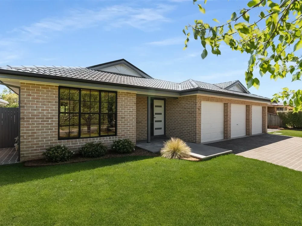 6 Blackett Place, Bowral - Image 1
