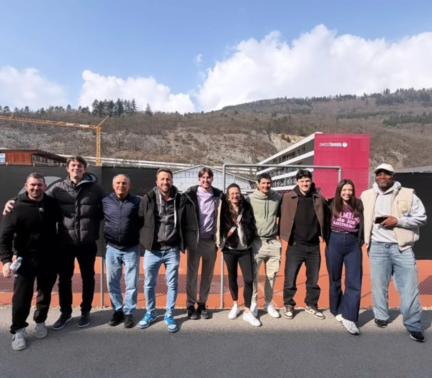 🎾 Nos entra&icirc;neurs au Swiss Tennis Forum 2026
Ce week-end, nos entra&icirc;neurs ont particip&eacute; au Swiss Tennis Forum 2026 &agrave; Biel/Bienne. Cet &eacute;v&eacute;nement r&eacute;unit chaque ann&eacute;e des entra&icirc;neurs et sp&eac
