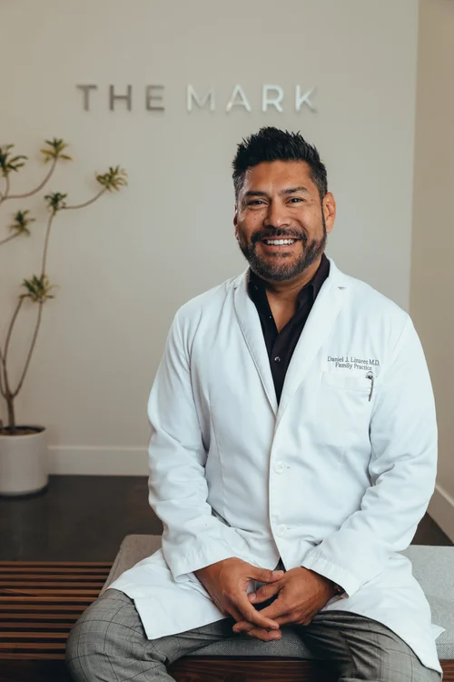 Dr. Daniel J. Linares, M.D.