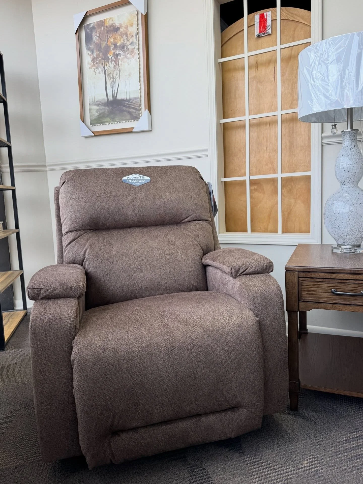 If you are tired of the same old look, we have something a little different for your living room or nursery. Our collection of recliners and rockers goes beyond the basic designs to bring you styles that are as unique as your home! ❤️

From sleek, mo