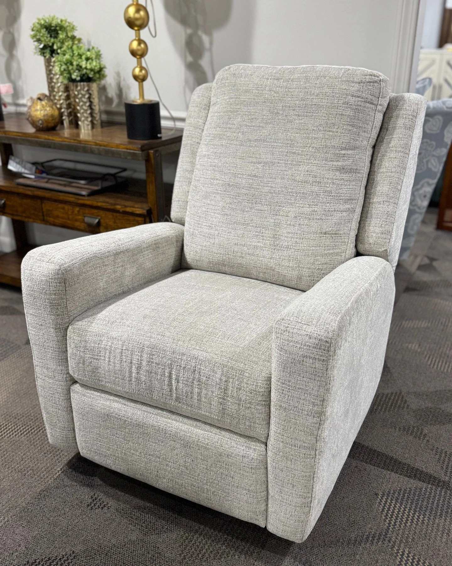 There&rsquo;s something special about a nursery rocker. The late-night feeds. The early morning snuggles. The quiet moments when the whole world slows down just a little. A good rocker isn&rsquo;t just furniture, it becomes part of the memory! ❤️