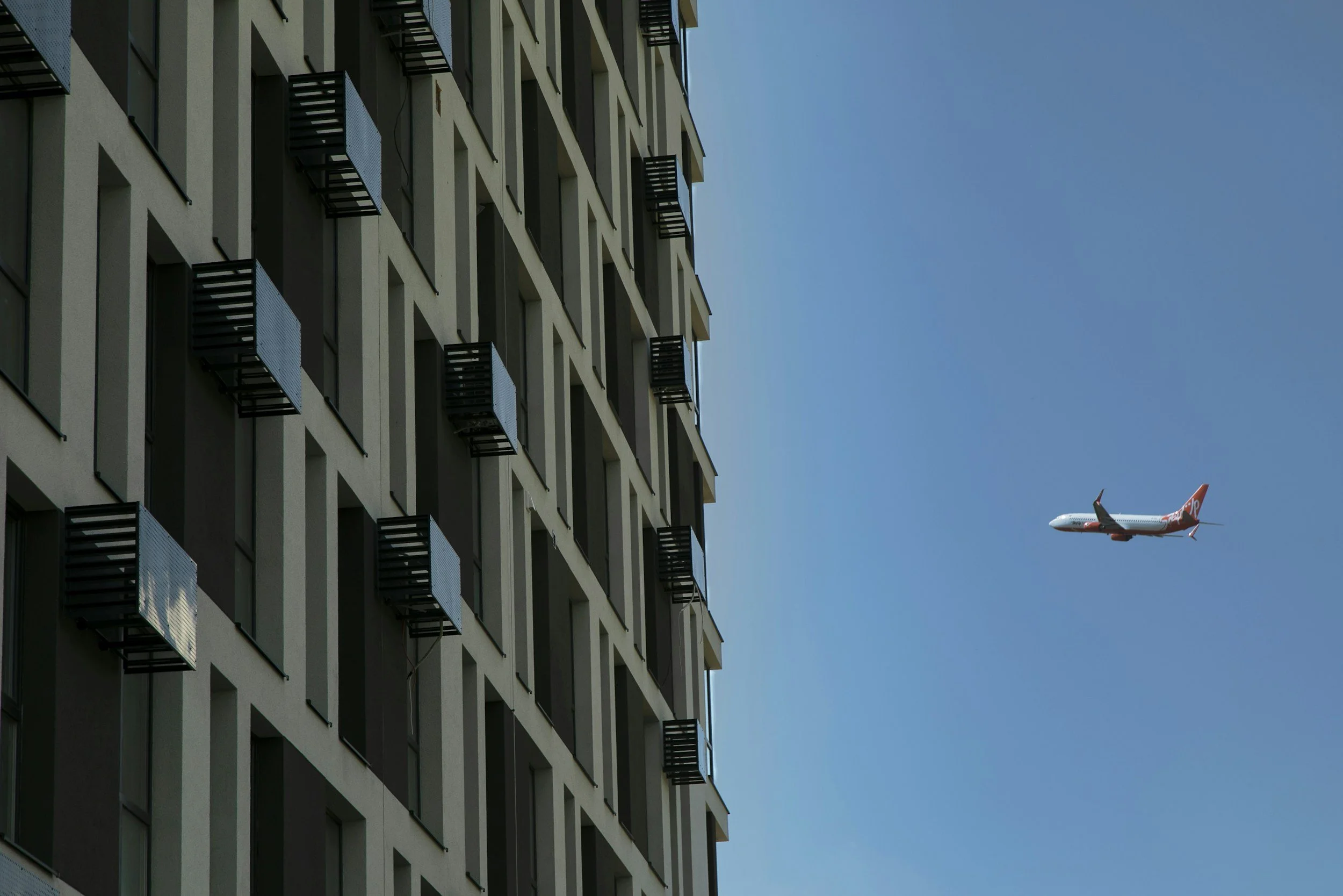 How to Check Flight Paths  Over a House Before Buying  (UK Guide 2026)