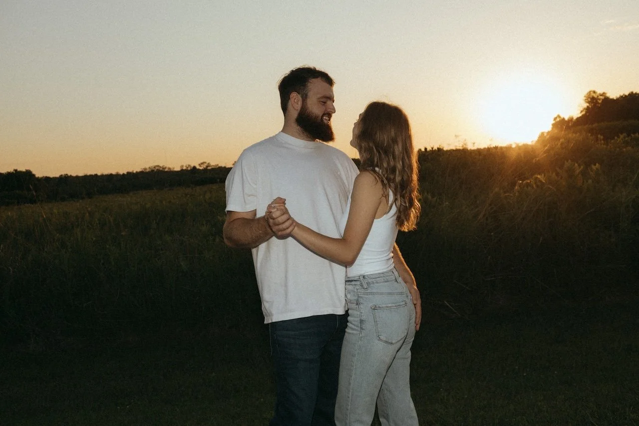 central-illinois-photographer-engagement..jpg