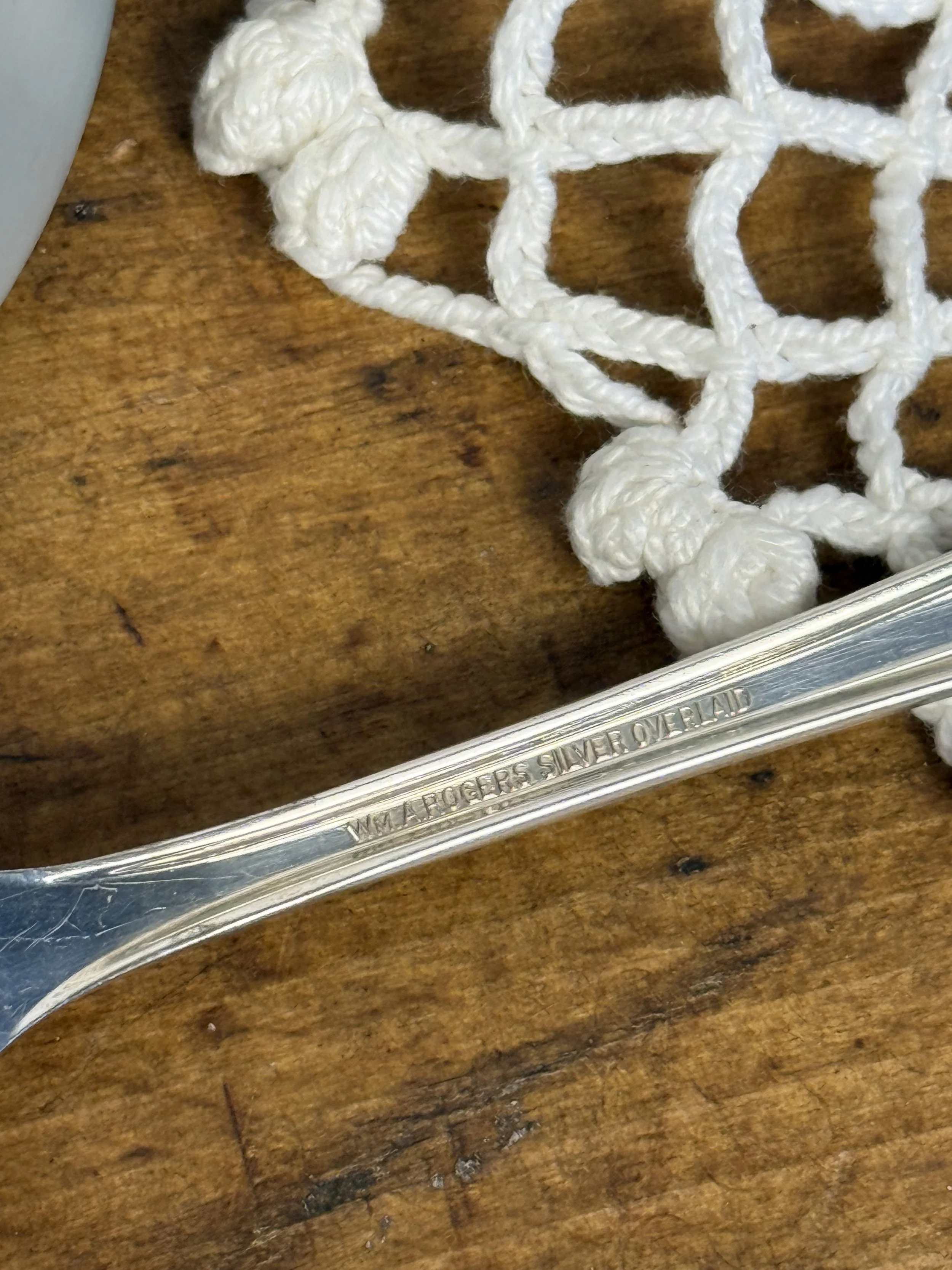 WM A Rogers silver-plated flatware handle stamp, vintage American tableware detail
