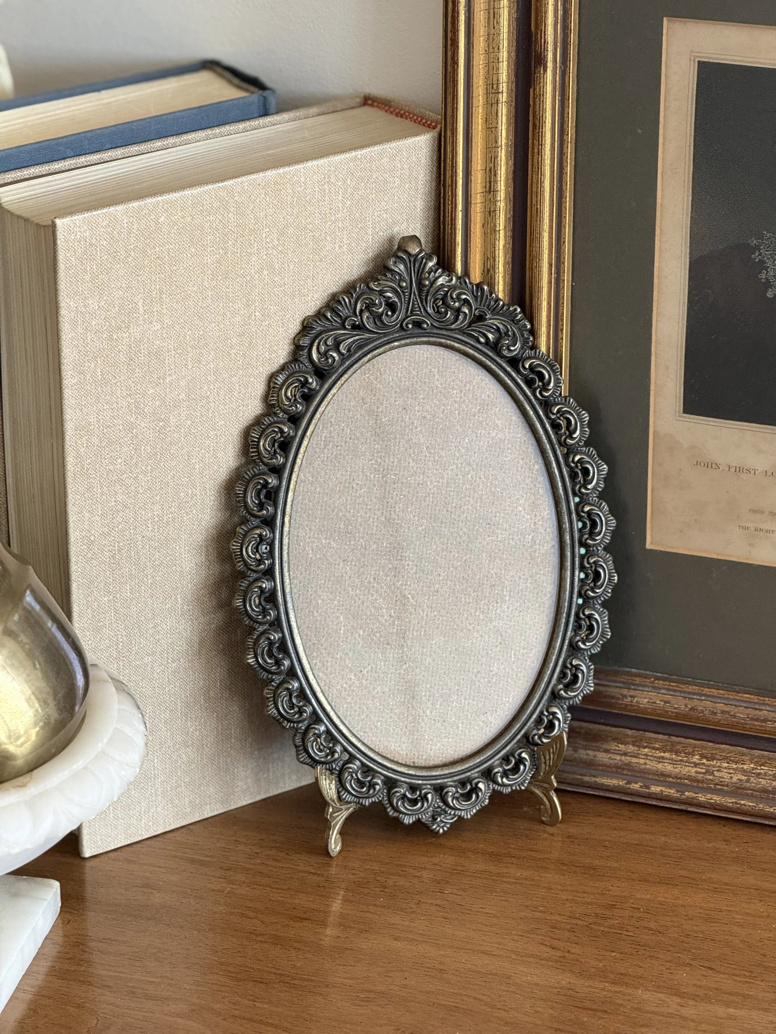 Vintage Baroque Style Ornate Oval Picture Frame