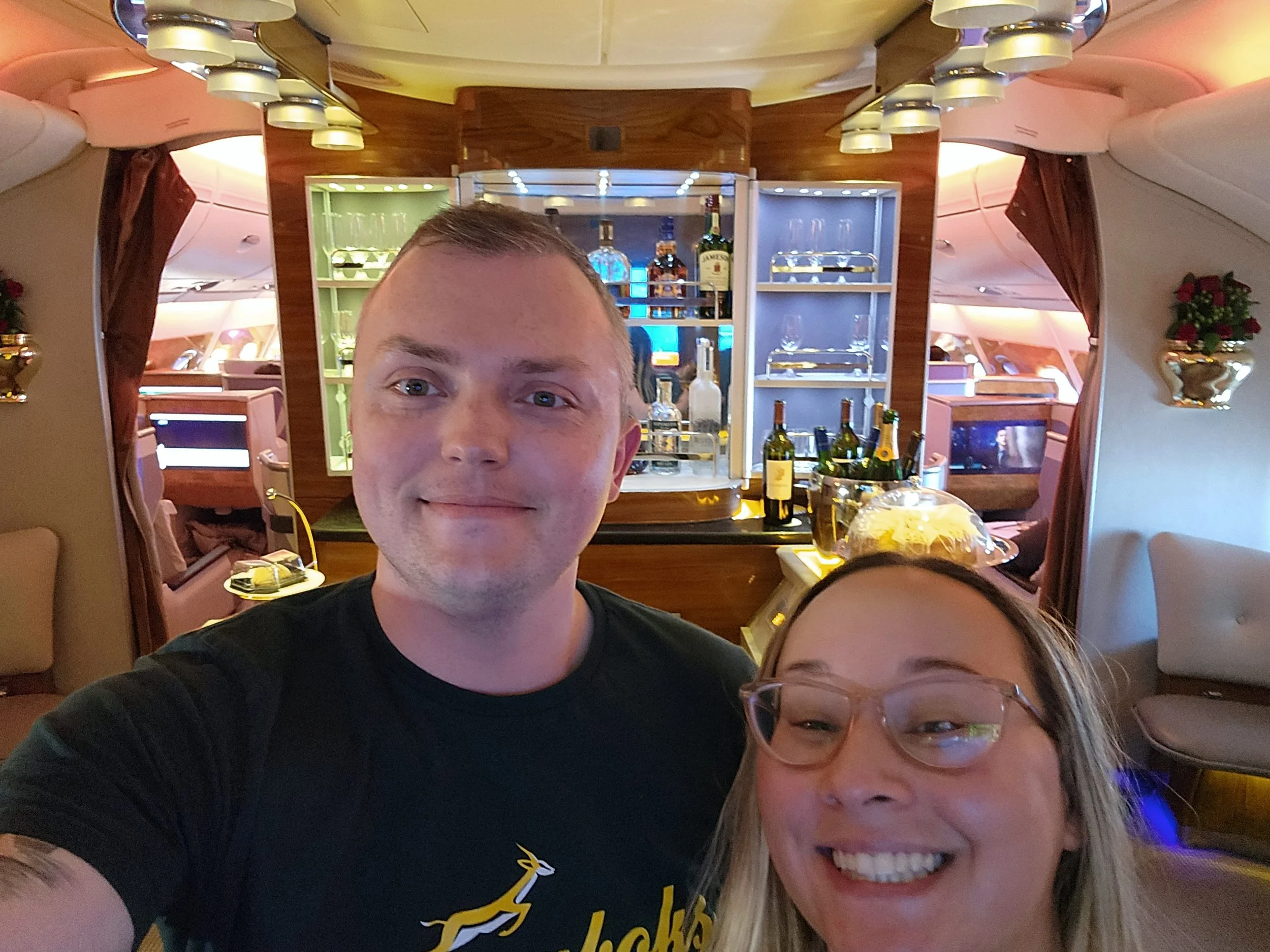 Emirates, Business Class Bar/Lounge