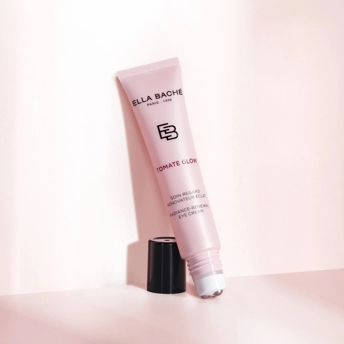 EB+-+TOMATE+GLOW+-+Soin+Regard+Renovateur+Eclat+-+Perpective+.jpg