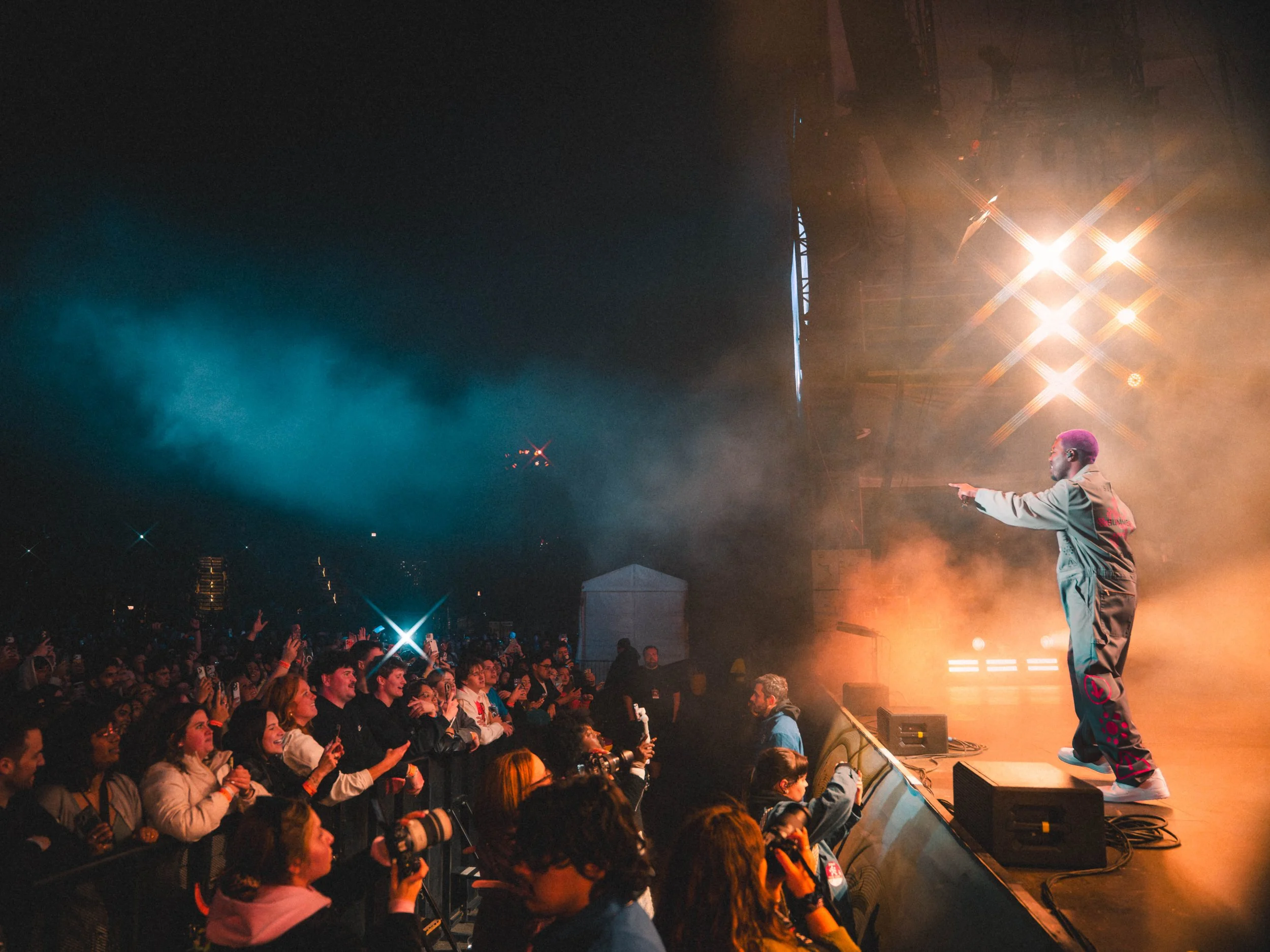 Khalid Crowd Interaction.jpg