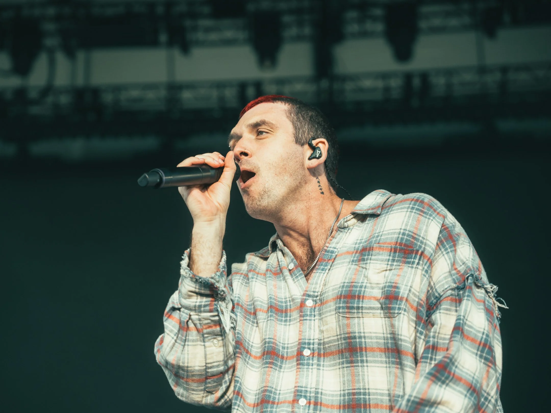 Lauv LSCP Medium Shot 3.jpg