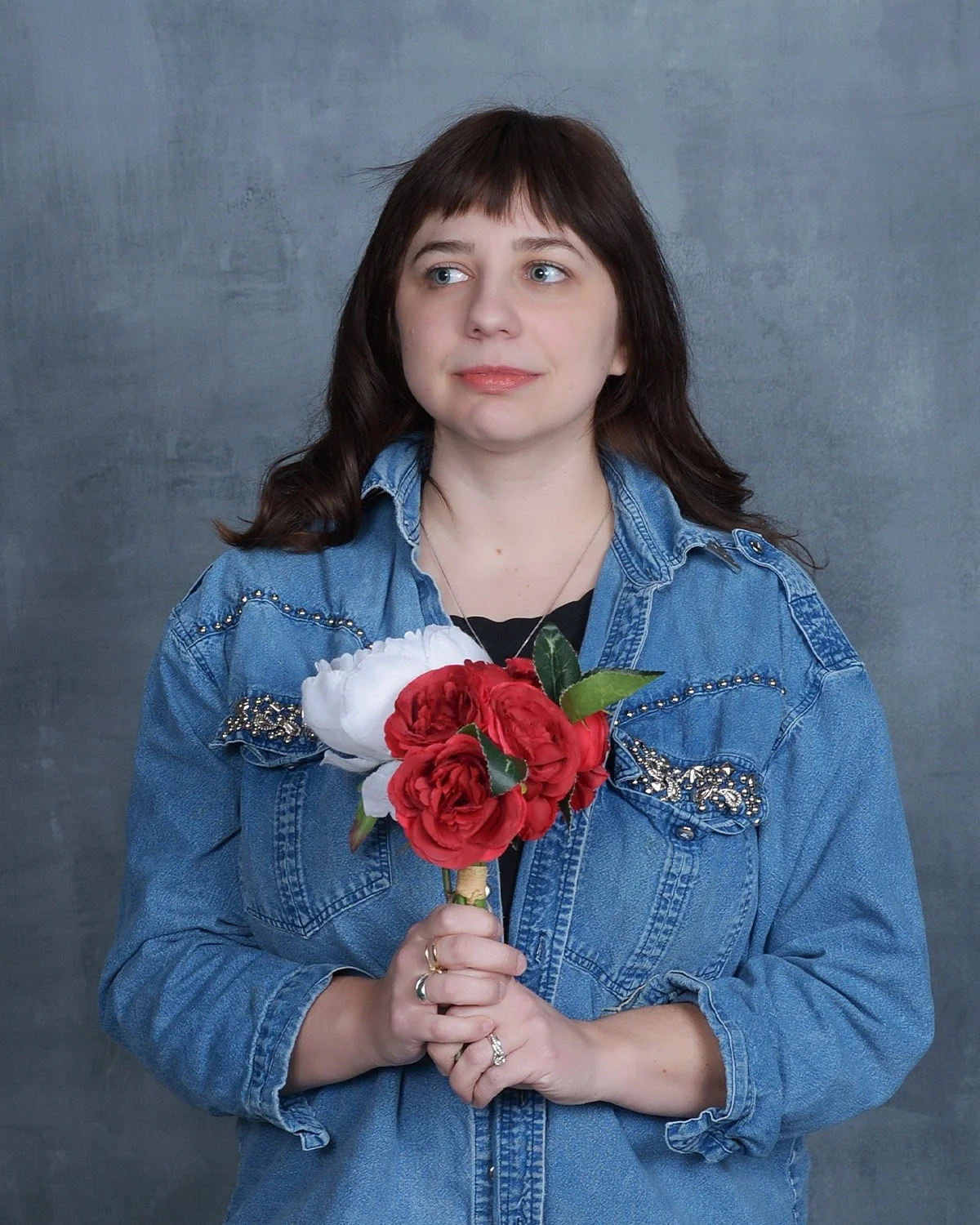  Courtney Berndt  
Community Manager