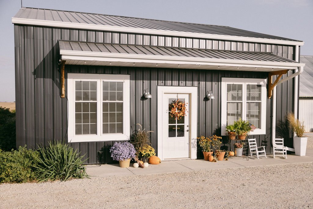 violethillfarmbrandingexterior-1.jpg