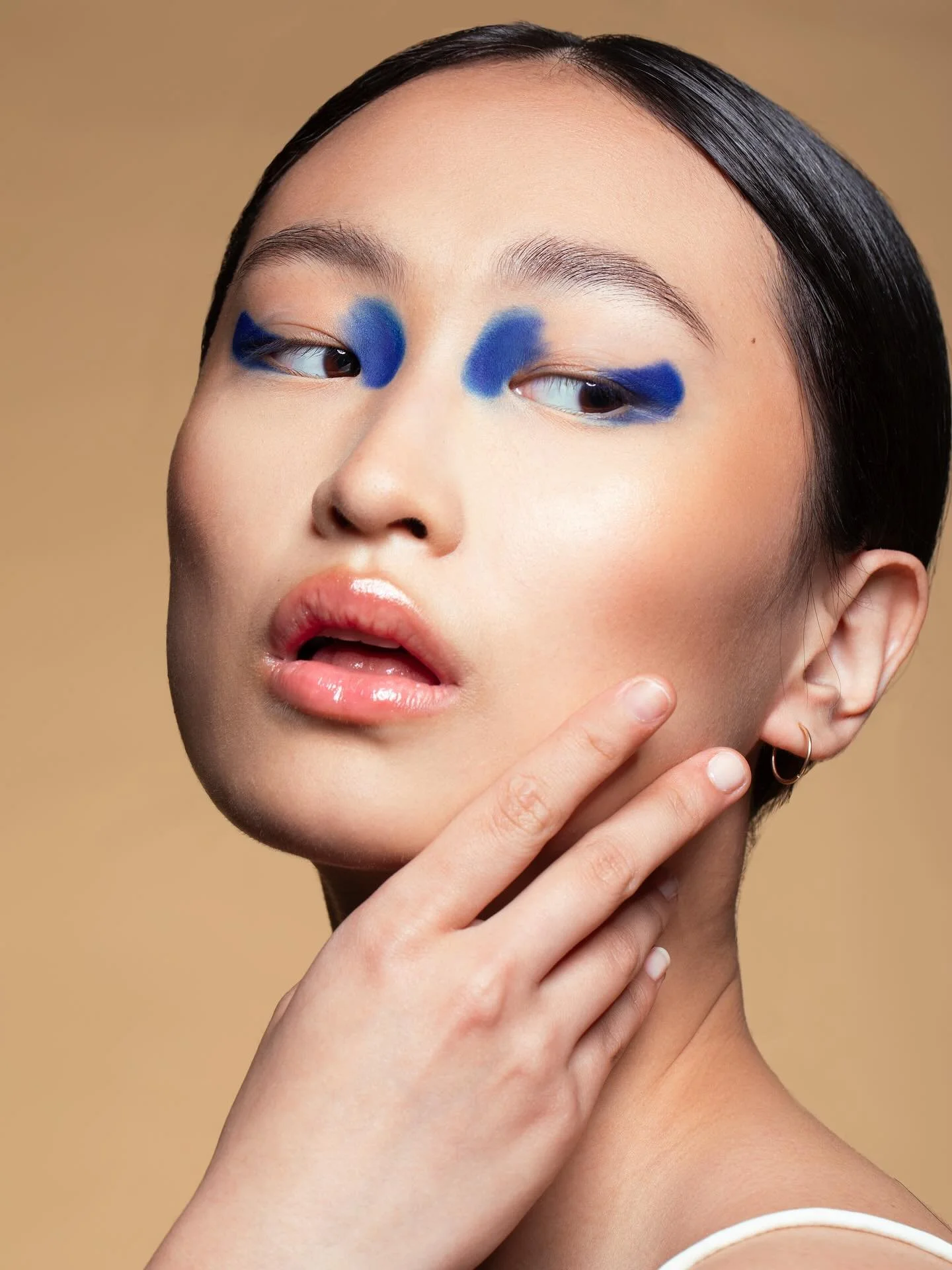 MODEL @han_tiaotiao
MAKEUP @margobrunetmua