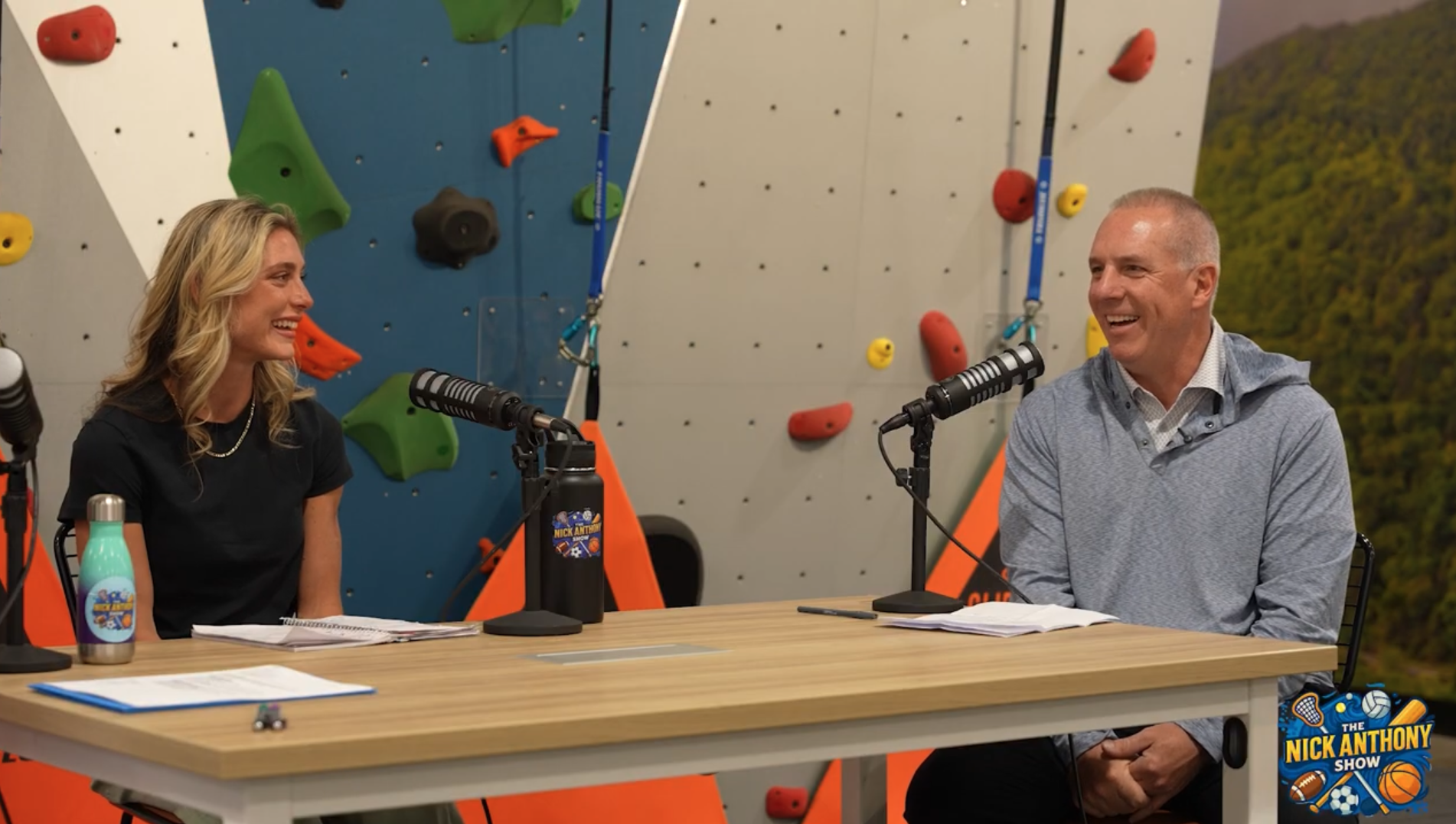 Episode 27 - Carly Gannon (Part 1) - Developing a Division 1 Captain Into a Leader.