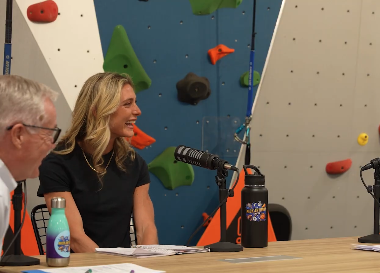 Episode 28 - Carly Gannon (Part 2) - Developing a Division 1 Captain Into a Leader.