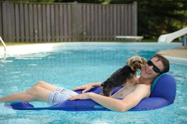 Iso and me enjoying some vacation pool time
