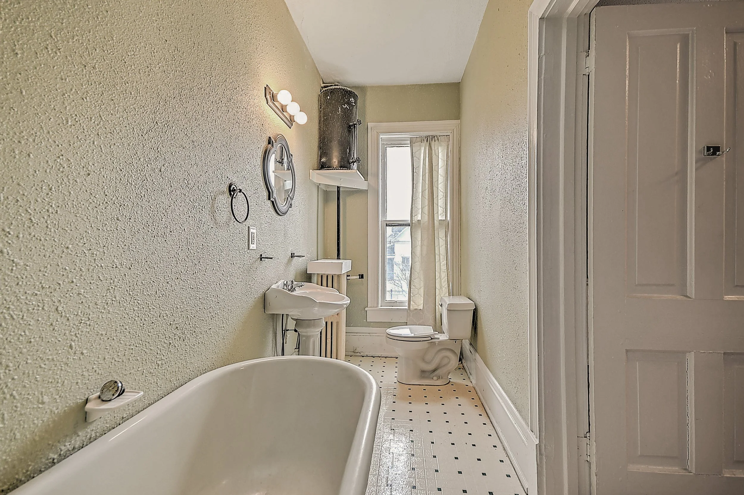 822 Georgia Ave DS-52.jpg