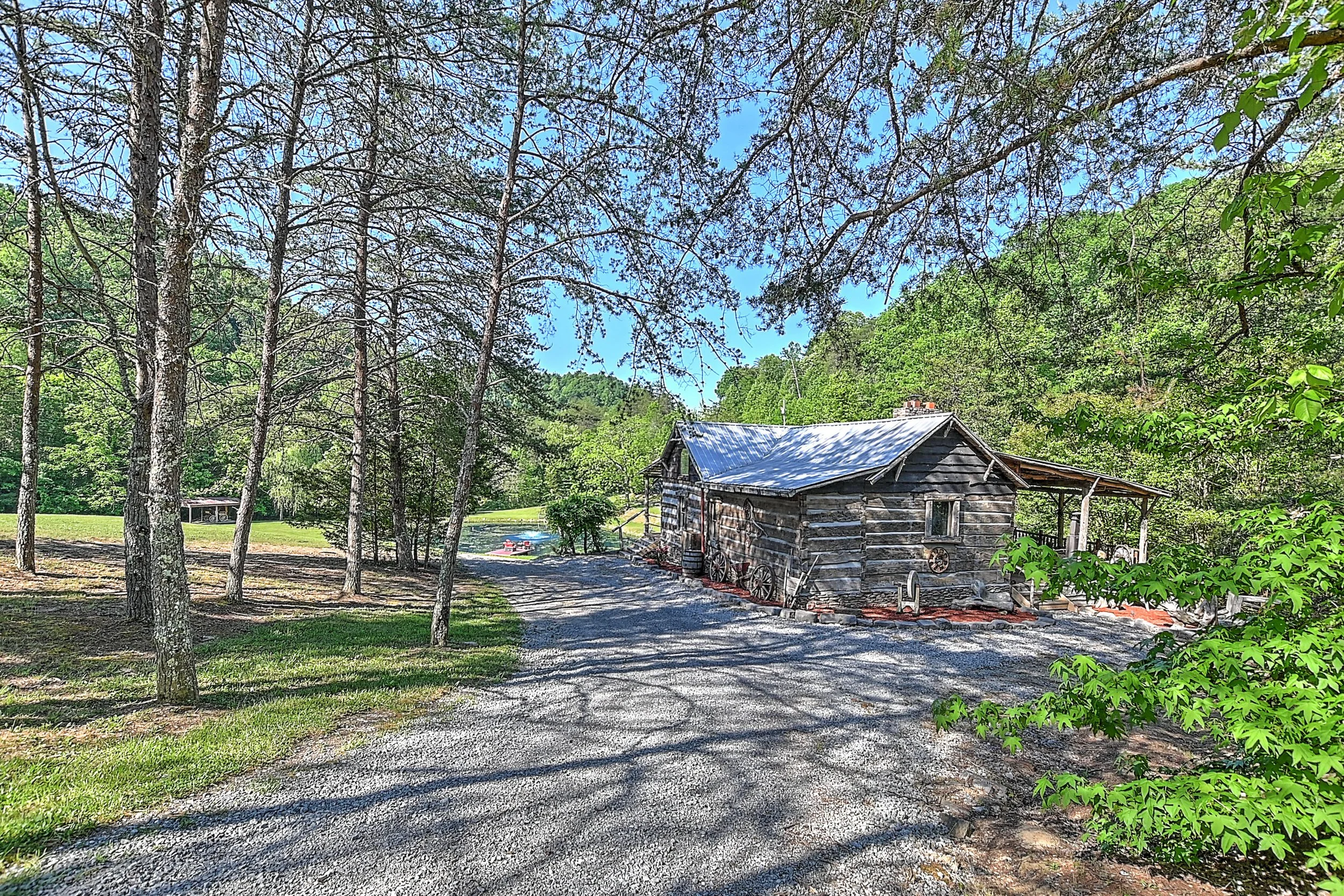 3388 Flower Gap Rd DS-29.jpg
