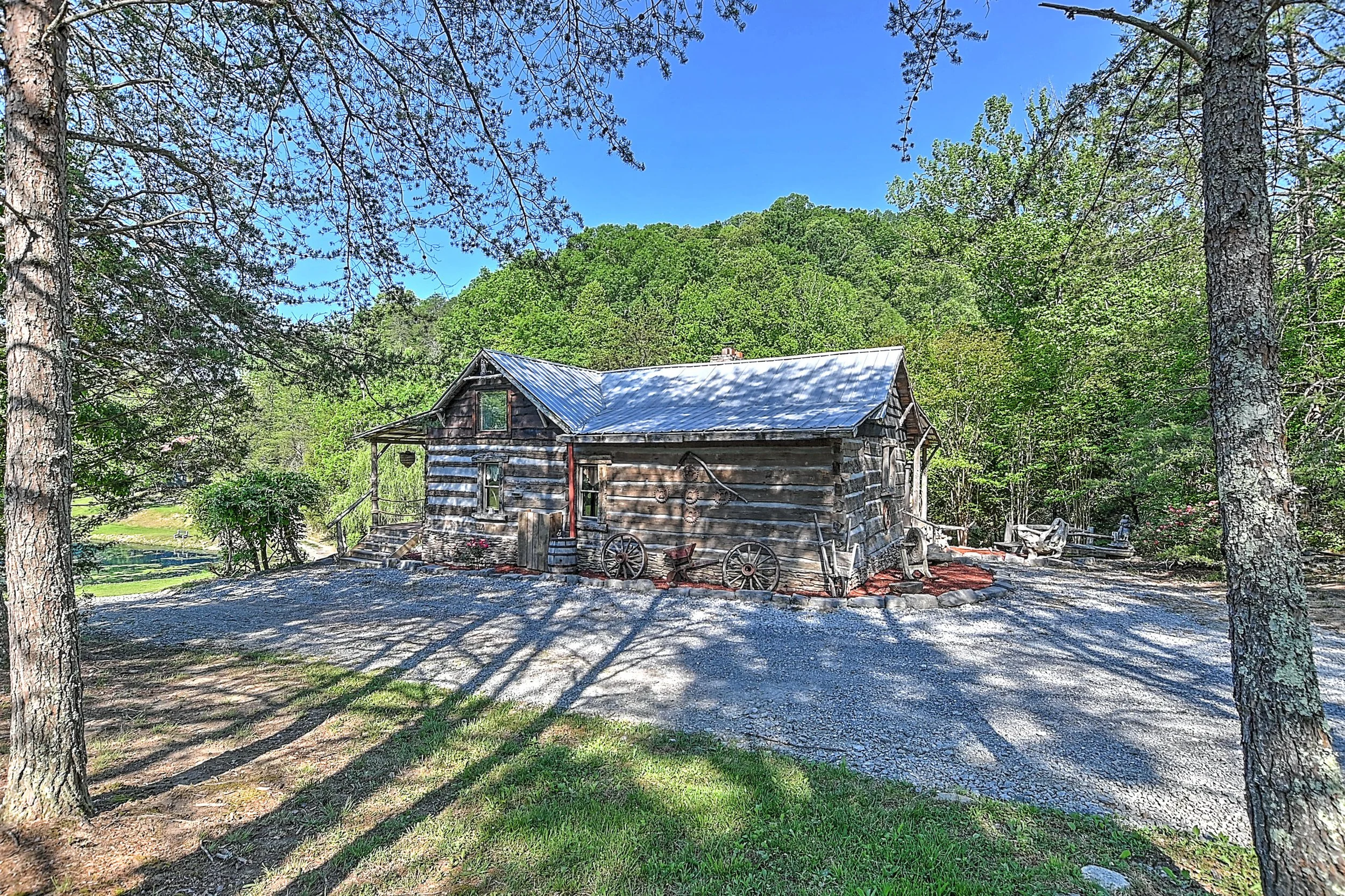 3388 Flower Gap Rd DS-30.jpg