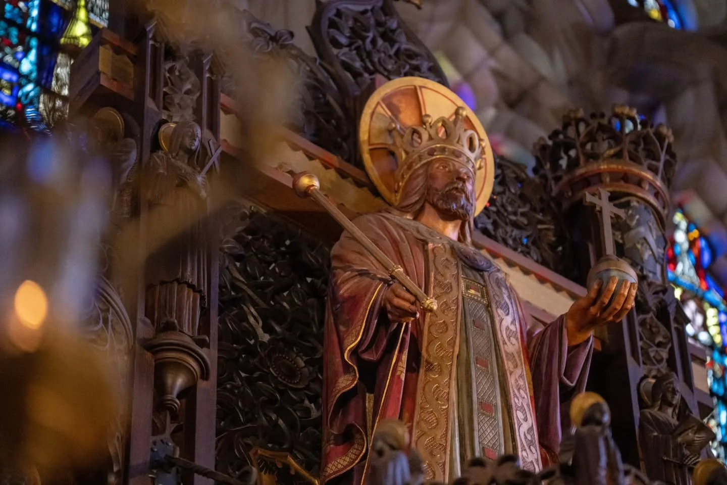 Details around St. Vincent's: Throughout our Dominican churches, carved images of vines, flowers, animals, and trees proclaim a central truth of our faith: God is the Creator of heaven and earth, and the material world is filled with His presence.

I