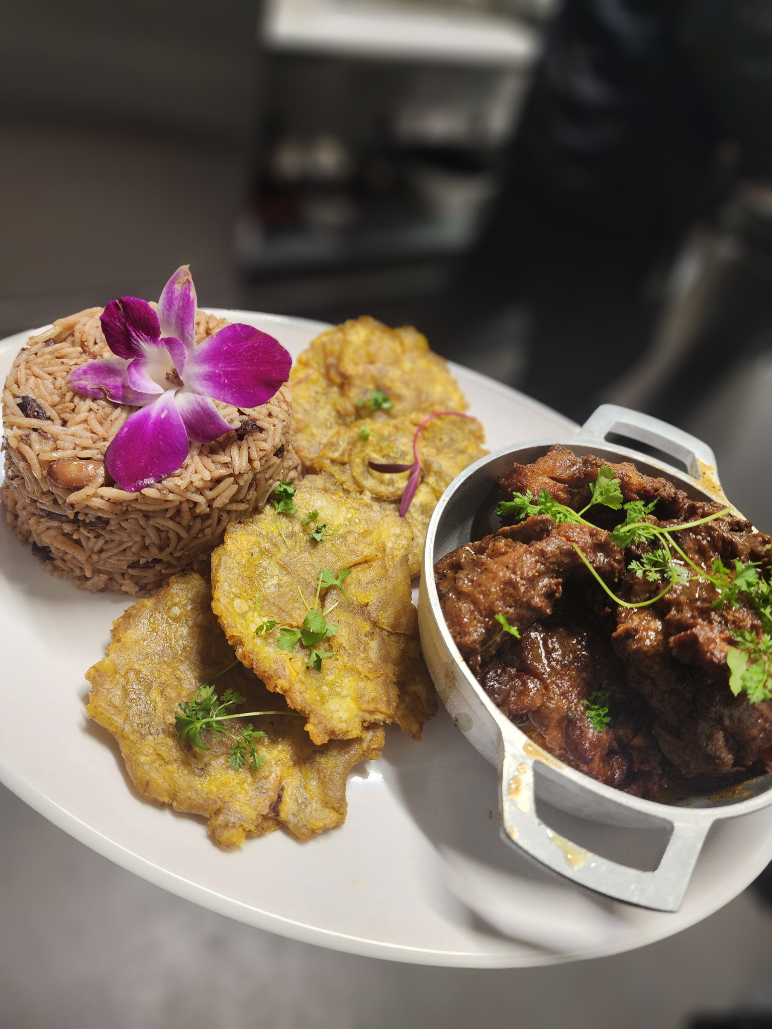 Fritay (street food platter)
