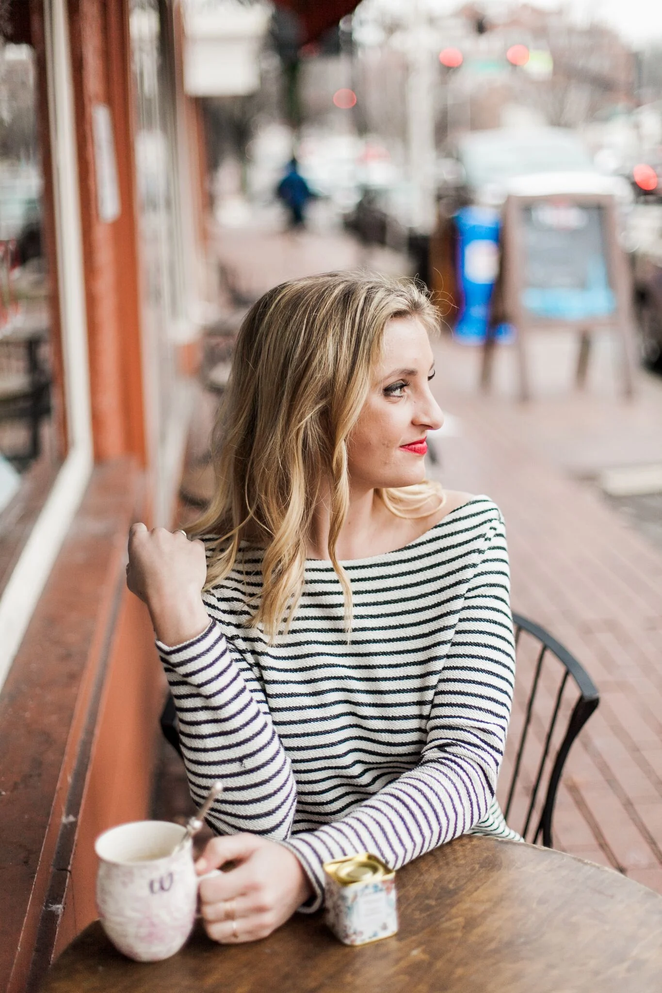 CLASSIC STRIPED SHIRT