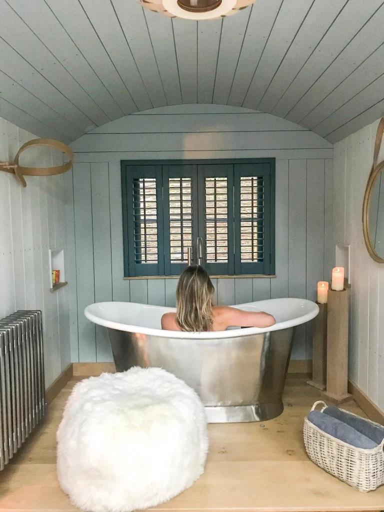 hideaway huts cotswolds fish hotel