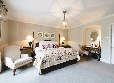 lords of the manor hotel