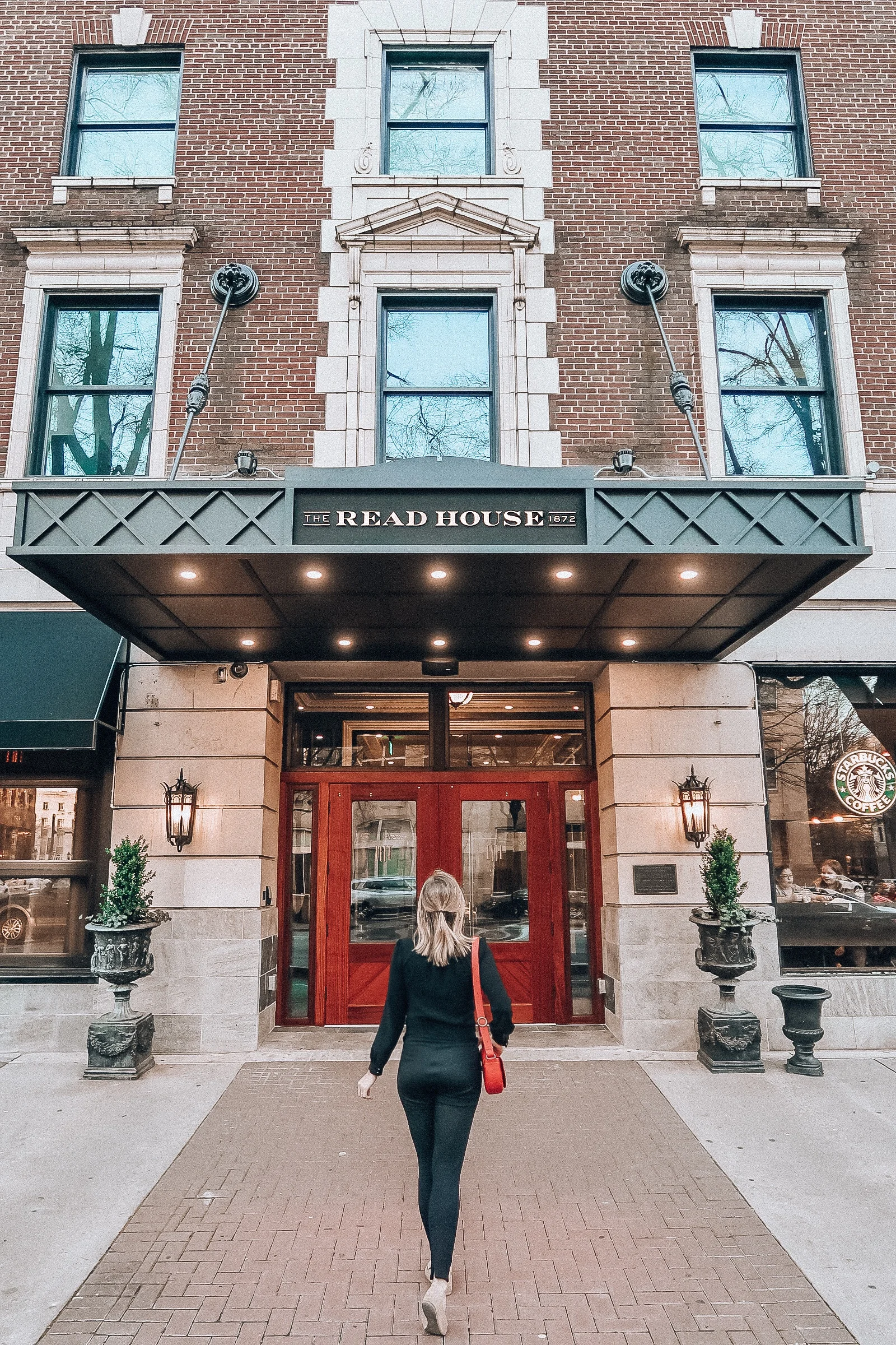BAG: CUYANA, PONTE PANTS: CUYANA, SHOES.