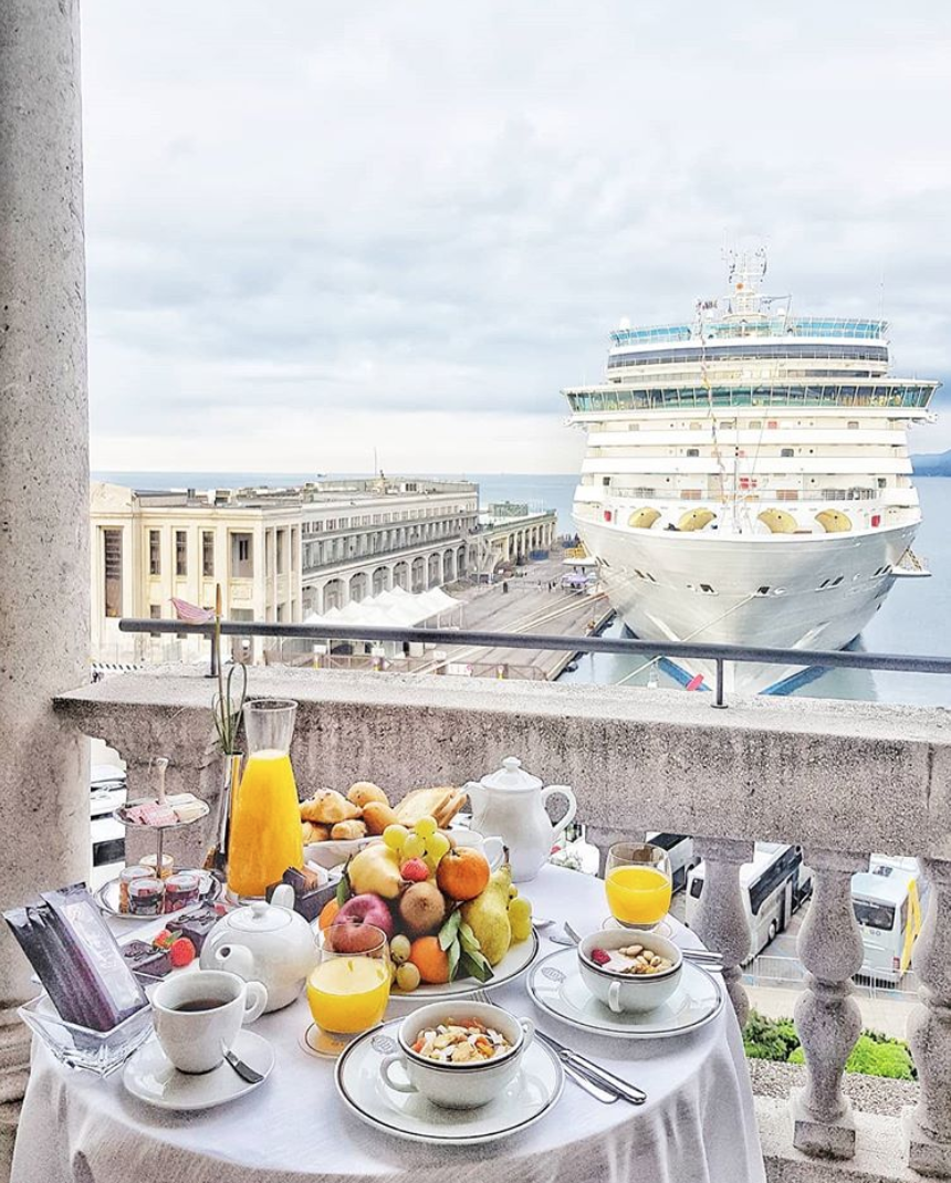 breakfast savoia excelsior palace