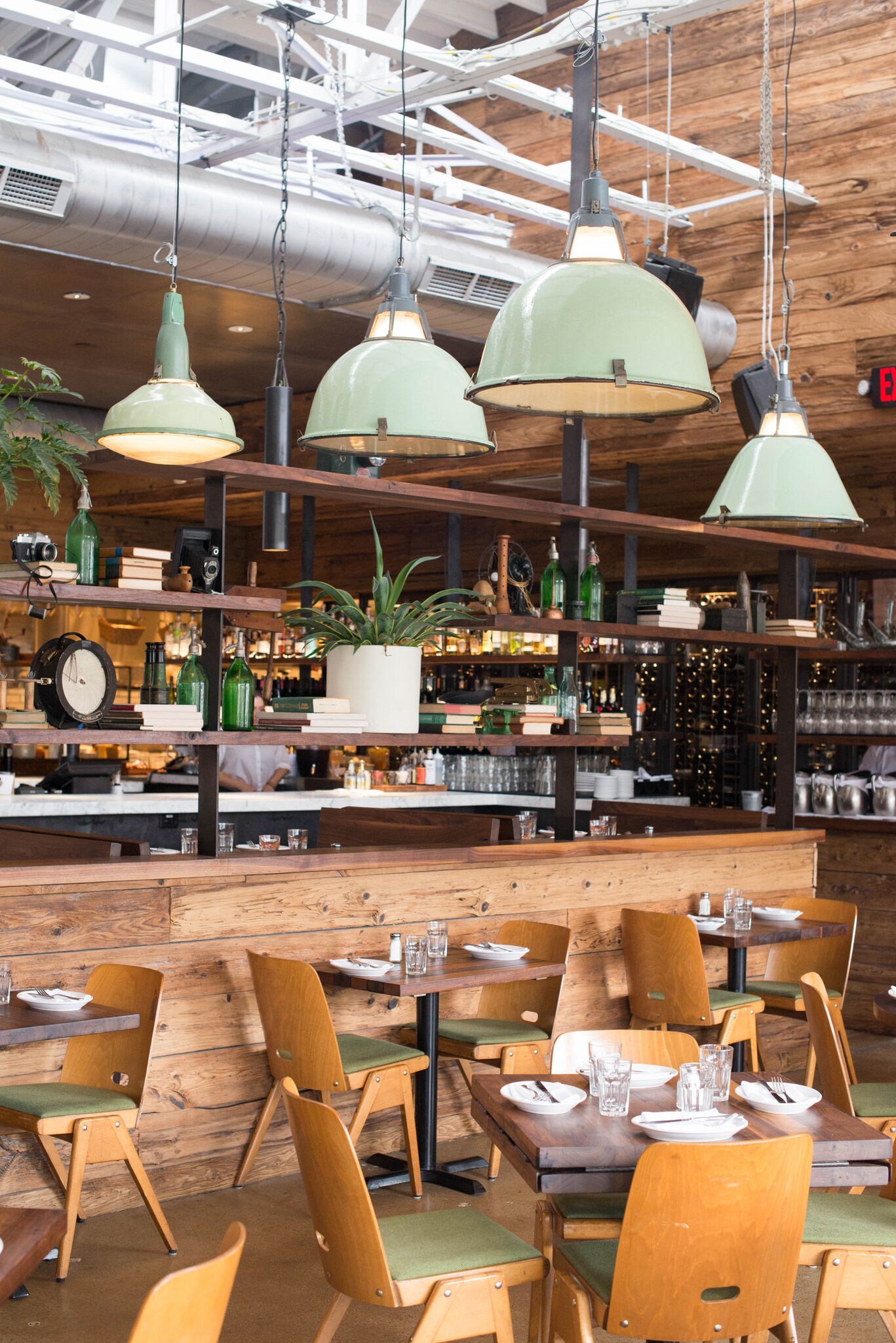 PHOTOS BY SARAH CATHERINE DESIGN | SHIRT C/O THREAD CO.