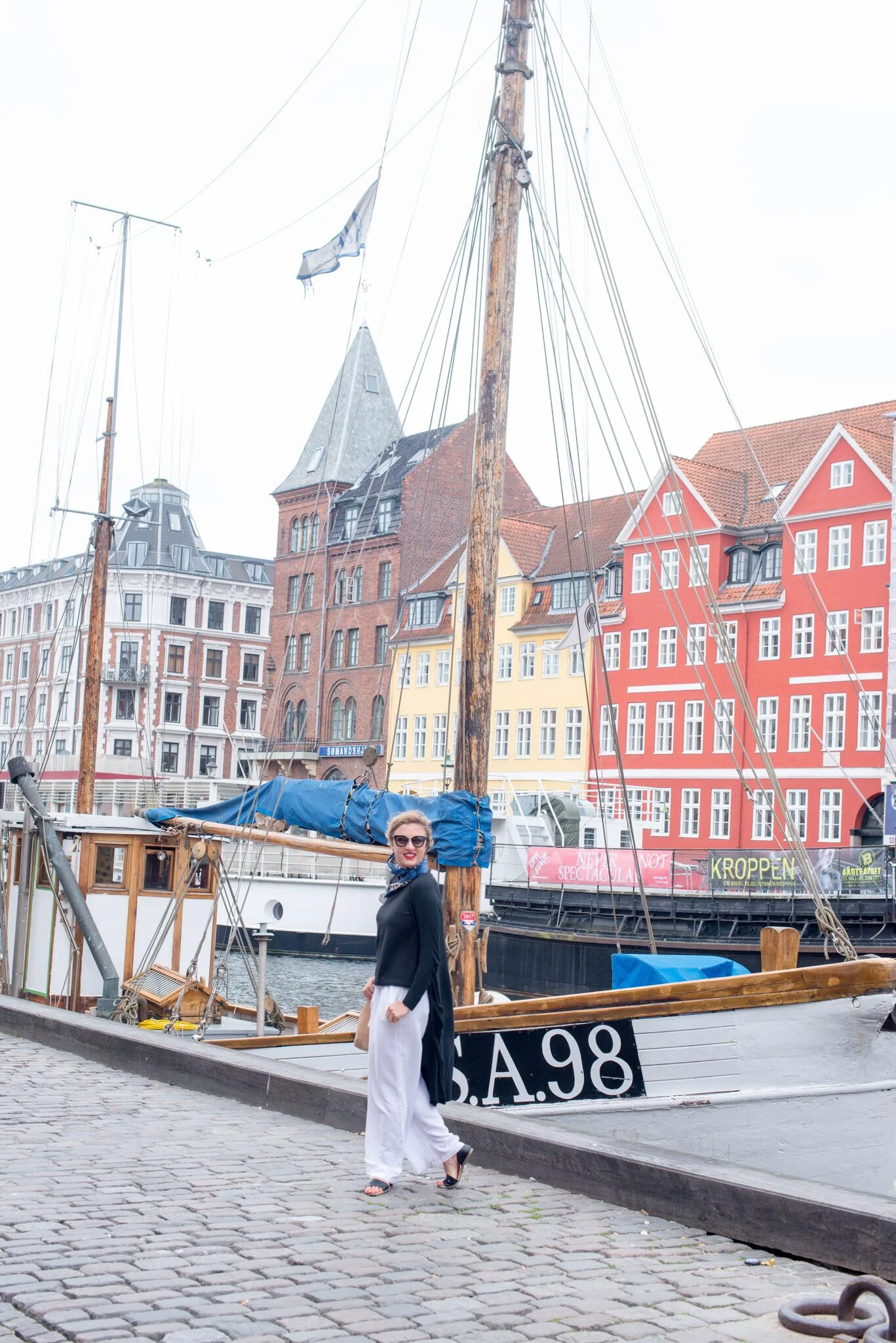 nyhavn copenhagen denmark