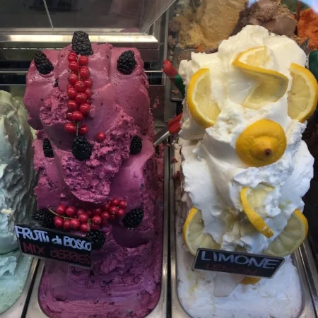 cafe pontevecchio gelato florence italy