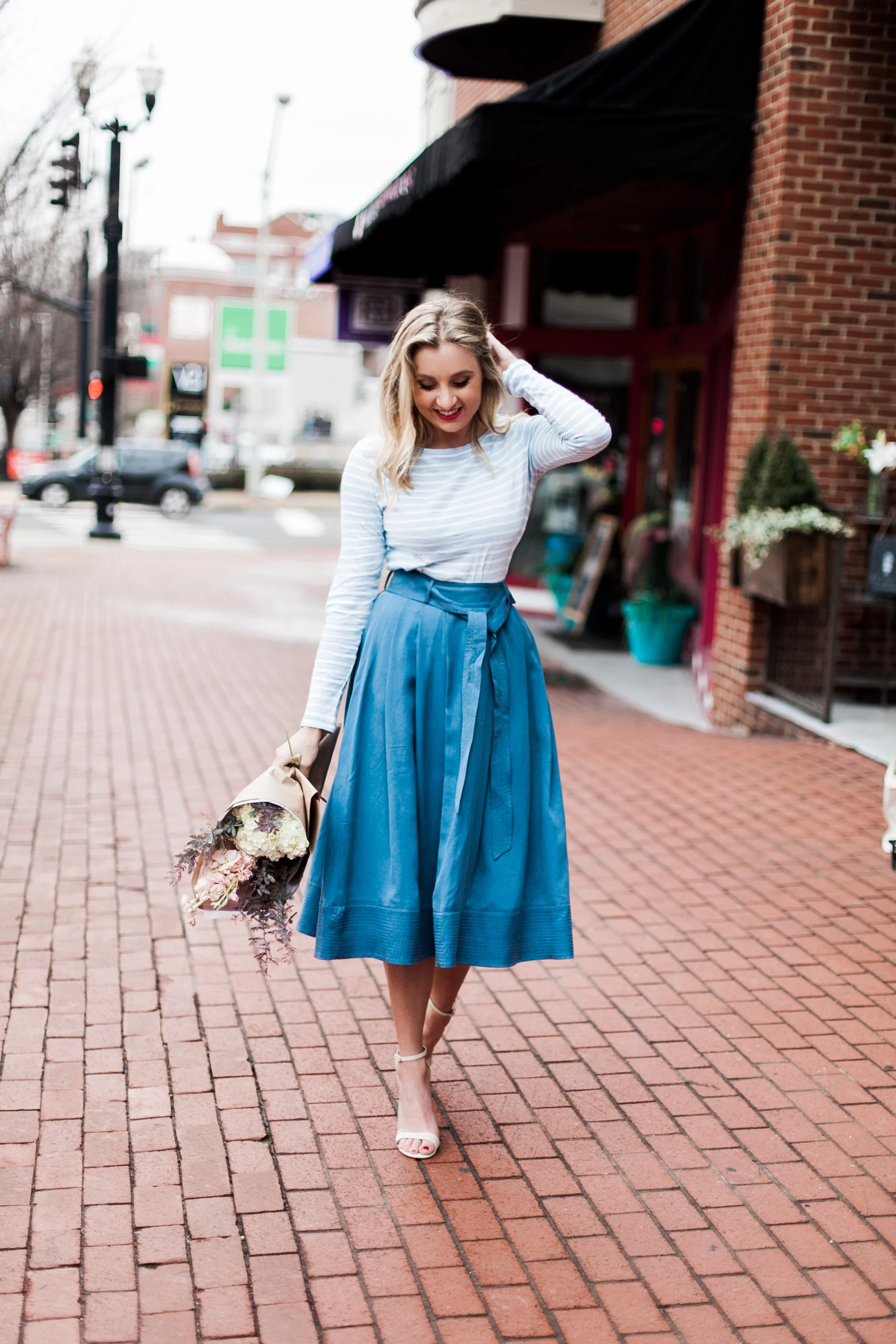 Outfit details: bit.ly/1T79ExV