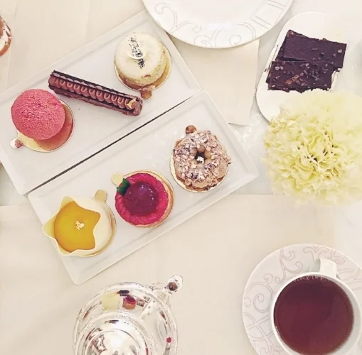 PASTRY TASTING AT HOTEL PLAZA ATHENEE