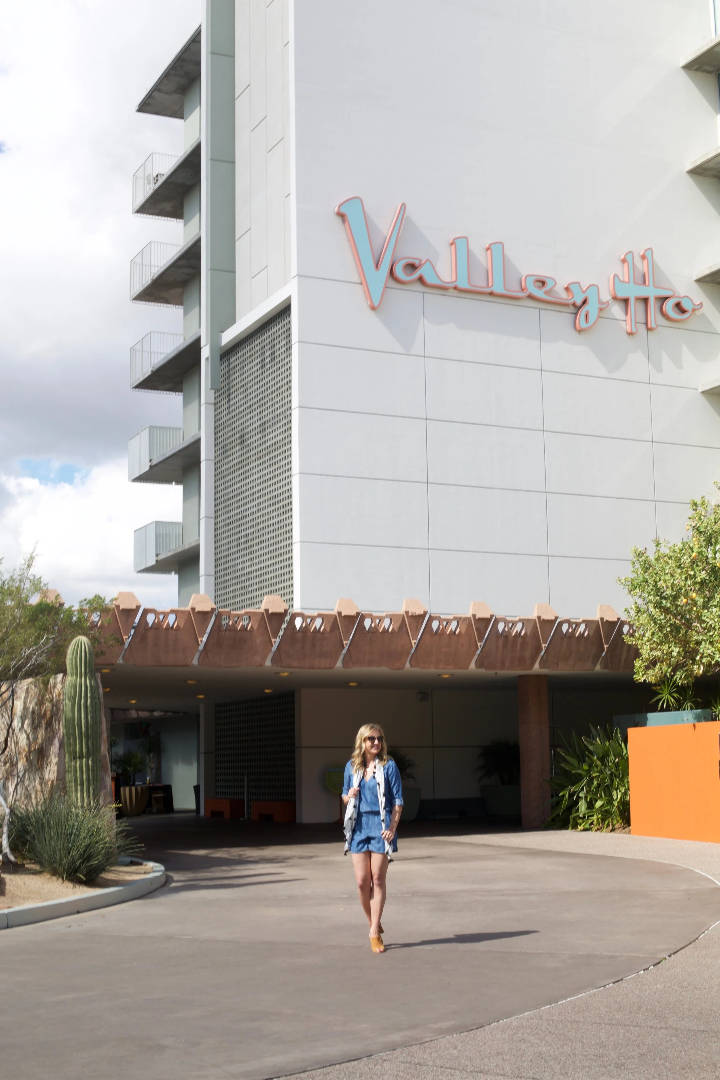 hotel valley ho scottsdale arizona