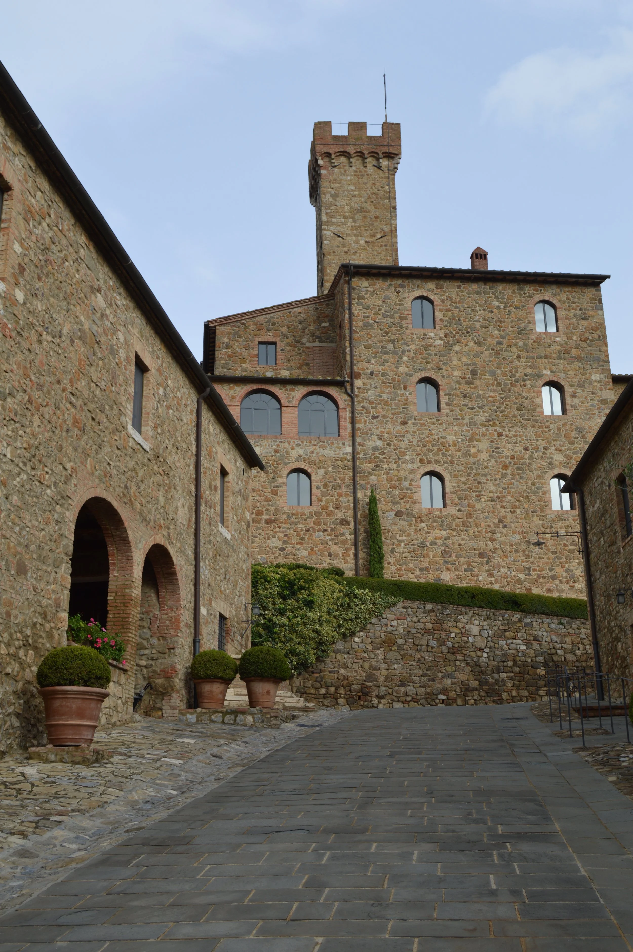castello banfi il borgo