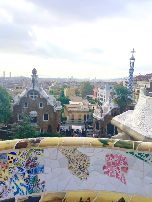 park guell barcelona gaudi